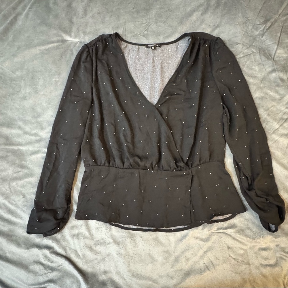 Dynamite Elegant Black Blouse

#1185